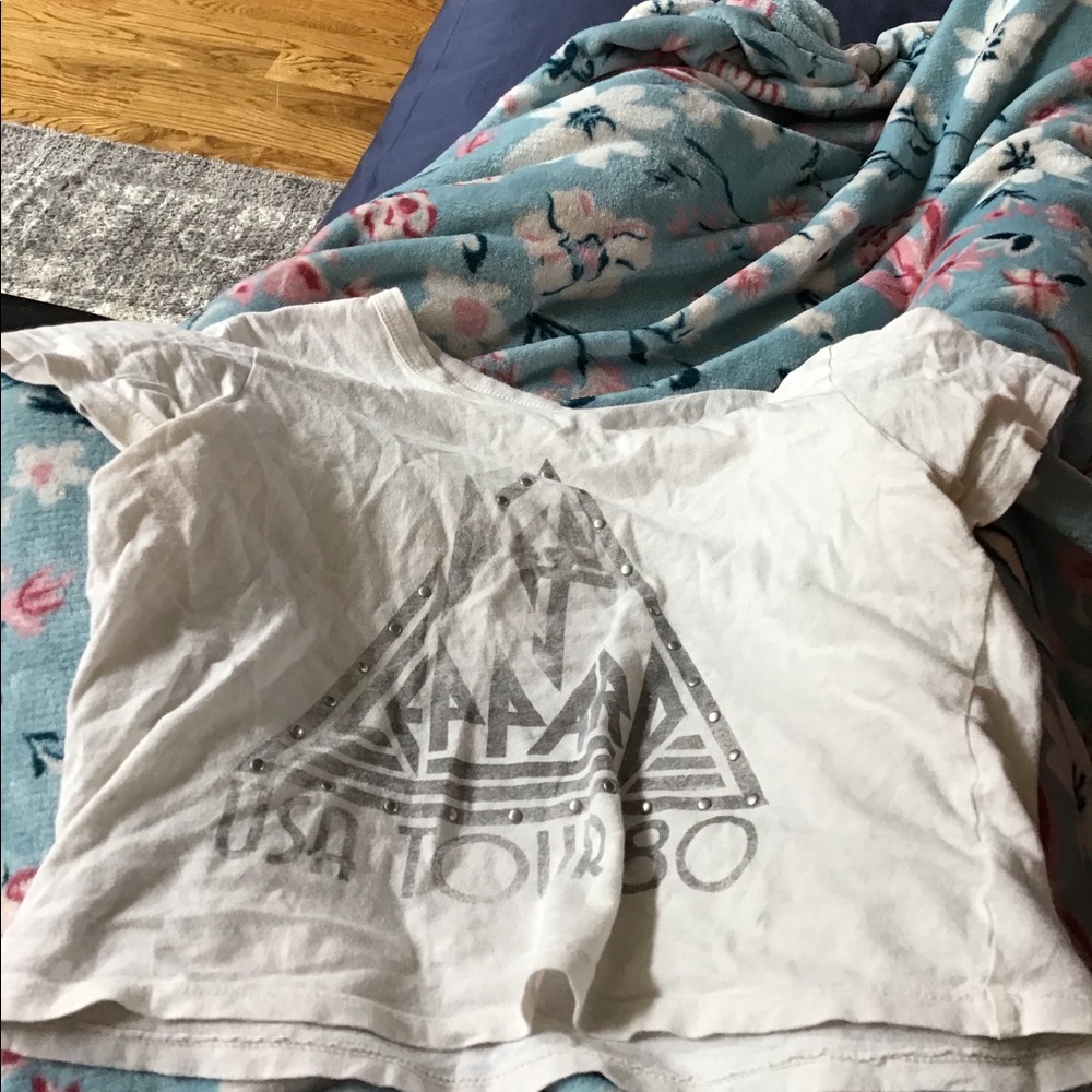 American eagle crop tee
